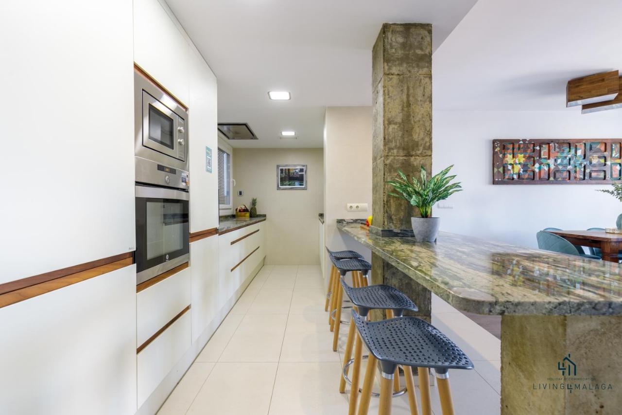 Living4Malaga Theatre Square Terrace Apartment Bagian luar foto